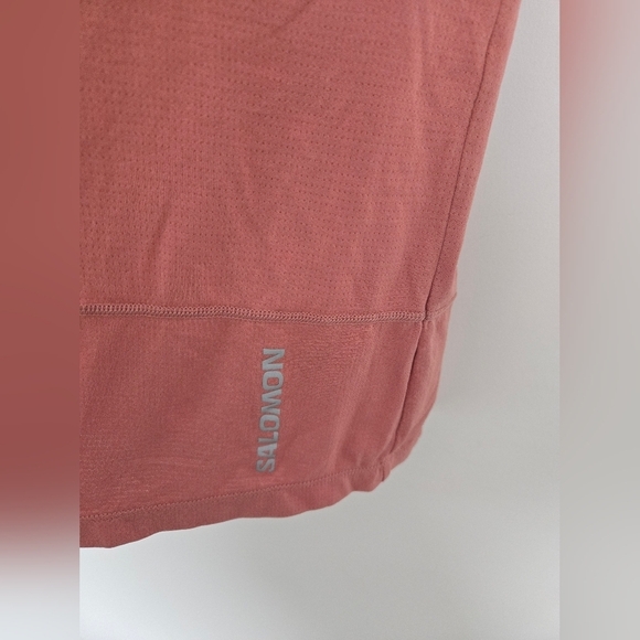 Salomon womens pink short sleeve lightweight running shirt | size medium - Picture 2 of 6